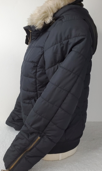 Aeropostale Black Faux Fur Hooded Quilted Jacket - Picture 6 of 12